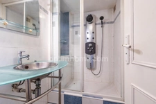 Maison 143 m2 - 5 chambres - Parcelle de 300m2 - Piscine - 2 Garages - Quartier Les Bouisses - Ligne 5 de Tramway