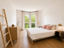 Appartement 3 pièces 75 m² - 2 Chambres - Cave - Parking - Tram Ligne 5 - Parc Montcalm