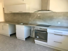 Appartement - 3 pièces - 78m2 - Cave - Garage - Piscine - Tennis - Parc - Tram Ligne 5 - Parc Montcalm