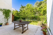 Maison 143 m2 - 5 chambres - Parcelle de 300m2 - Piscine - 2 Garages - Quartier Les Bouisses - Ligne 5 de Tramway