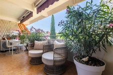 Appartement - 3 pièces - 79m2 - Cave - Piscine - Tennis - Parc - Ligne 5 Tram - Parc Montcalm