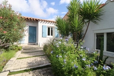 Maison de plain-pied - Quartier La Martelle rue des Grèzes - 450 m2 terrain - Piscine - 4 chambres 