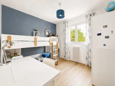 Appartement 6 pièces - Dernier étage - 4 Chambres - Bureau - Terrasse - Cave - Parking privé - Tram Ligne 4 