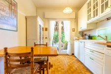 Maison 143 m2 - 5 chambres - Parcelle de 300m2 - Piscine - 2 Garages - Quartier Les Bouisses - Ligne 5 de Tramway