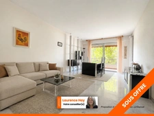 Appartement  3 pièces 78 m² - 2 Chambres - Cave - Garage - Parc - Piscine - Tennis - Tram Ligne 5 - Proximité Parc Montcalm