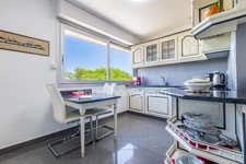 Appartement - 3 pièces - 79m2 - Cave - Piscine - Tennis - Parc - Ligne 5 Tram - Parc Montcalm