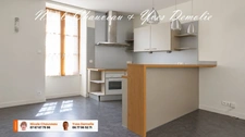 ISSOIRE 63500 – MAISON DE VILLE 88 M² RÉNOVÉE – 2 CHAMBRES – GARAGE – REVENU LOCATIF - 179 000€
