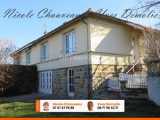 Maison à vendre 3 pièces AUZAT LA COMBELLE (63)