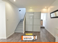 Maison de caractère - 7 pièces - Jardin/Terrasse - Garage - JOZE (63350)