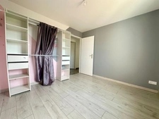 Maison de plain-pied récente  – 104 m² – 3 chambres + bureau.