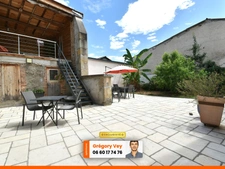 Maison de caractère - 7 pièces - Jardin/Terrasse - Garage - JOZE (63350)