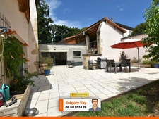 Maison de caractère - 7 pièces - Jardin/Terrasse - Garage - JOZE (63350)