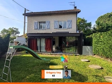 Maison 140 m² - 7 pièces - 5 chambres - Double garage - Grand jardin 