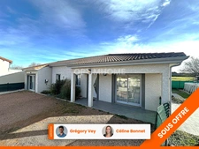 Maison de plain-pied récente  – 104 m² – 3 chambres + bureau.