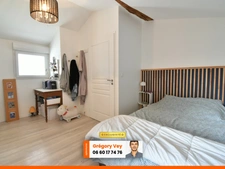 Maison de caractère - 7 pièces - Jardin/Terrasse - Garage - JOZE (63350)