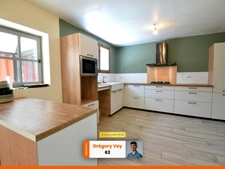 Maison 140 m² - 7 pièces - 5 chambres - Double garage - Grand jardin 