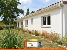 MAISON PLAIN PIED DE 2020 - DPE A - 3 CHAMBRES - GARAGE et JARDIN - HAMEAU CALME