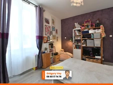 Maison de caractère - 7 pièces - Jardin/Terrasse - Garage - JOZE (63350)