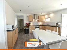 Maison de caractère - 7 pièces - Jardin/Terrasse - Garage - JOZE (63350)