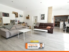 Maison de caractère - 7 pièces - Jardin/Terrasse - Garage - JOZE (63350)