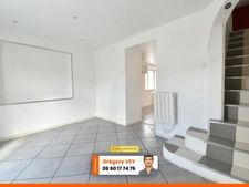Maison 3 pièces - 55 m2 - Garage et Cour - PESCHADOIRES (63)