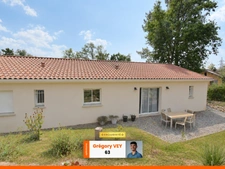 MAISON PLAIN PIED DE 2020 - DPE A - 3 CHAMBRES - GARAGE et JARDIN - HAMEAU CALME