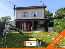Maison 140 m² - 7 pièces - 5 chambres - Double garage - Grand jardin 