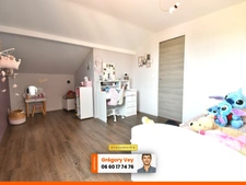 Maison 225 m2 - 7 pièces - GARAGE - JARDIN  (63190)