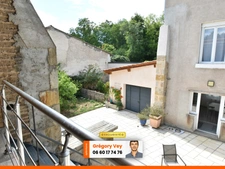Maison de caractère - 7 pièces - Jardin/Terrasse - Garage - JOZE (63350)