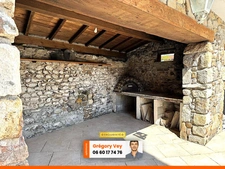 Maison de caractère - 7 pièces - Jardin - Garage - SEYCHALLES (63190)