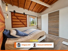 Maison en Pierre - 4 chambres - 169 m² - Jardin - Garage - Dépendances à RAVEL