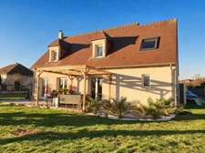 Maison fonctionnelle et chaleureuse – Quartier calme près du centre de PONT L'EVEQUE