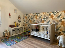 Maison prête à vivre à 6 kms de Lisieux - Terrain de 1200 m2 avec dépendance.