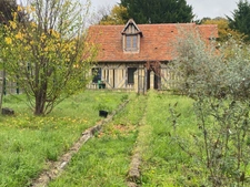 Maison Ancienne de Standing avec Piscine et Vue Campagne