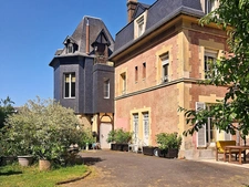 Demeure de prestige du XIXe siècle : 344 m² de charme et de nature à 10 min de Lisieux
