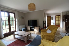 Maison de 3 chambres sur sous sol complet -  Au calme et commerces à proximité