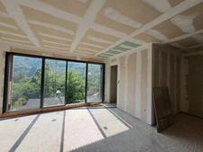 Maison contemporaine en ossature bois – À finir selon vos goûts – Proche lac de Villefort