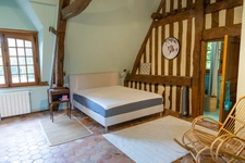Maison Ancienne de Standing avec Piscine et Vue Campagne