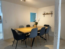 Maison prête à vivre à 6 kms de Lisieux - Terrain de 1200 m2 avec dépendance.