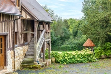 Maison Ancienne de Standing avec Piscine et Vue Campagne