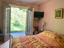 Chaumière de 150 m² avec dépendance sur terrain arboré de 7780 m²