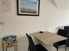 Studio Meublé avec Balcon – À 500 m de la Plage – Tourgeville