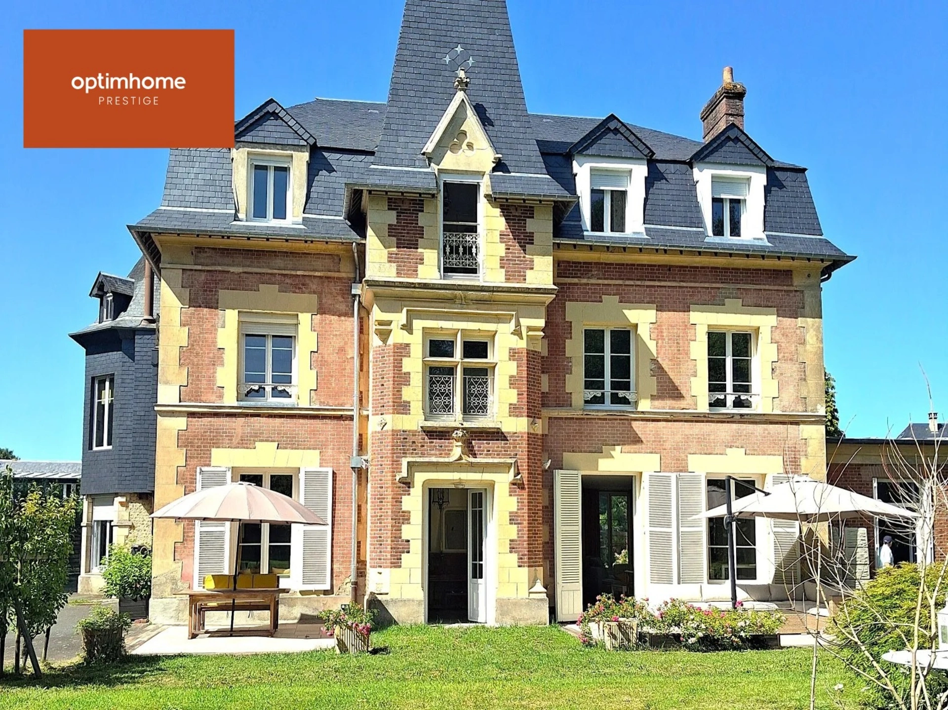 Maison 12 pièces 377 m² · à Lisieux · 377 m² · 735 000 €