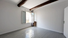 Magnifique appartement T4 atypique de 140 m² situé en cœur de ville de Salon-de-Provence