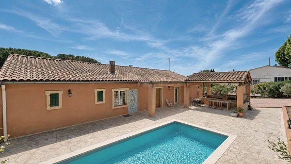 Maison à vendre 8 pièces MERINDOL (84)