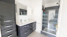 SALON-DE-PROVENCE (13) : T5 (3 chambres) de 129 m² avec terrasse plein sud et garage privatif en sous-sol 
