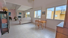 SALON-DE-PROVENCE (13) : T5 (3 chambres) de 129 m² avec terrasse plein sud et garage privatif en sous-sol 