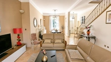 MIRAMAS (13) | Magnifique maison de ville de 150 m² habitables avec 4 chambres et terrain de 400 m²
