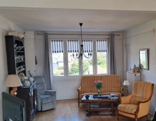 Appartement de 122 M2 avec 3 belles chambres et un grand salon, salle à manger centre Lisieux avec une cave et un grenier