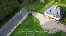 joli manoir de 156 M2 en surface utile avec son annexe sur une terrain d'1,3 hectares arboré